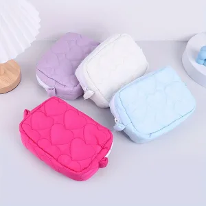 Trousse Matelassée avec motif en Forme de Cœur